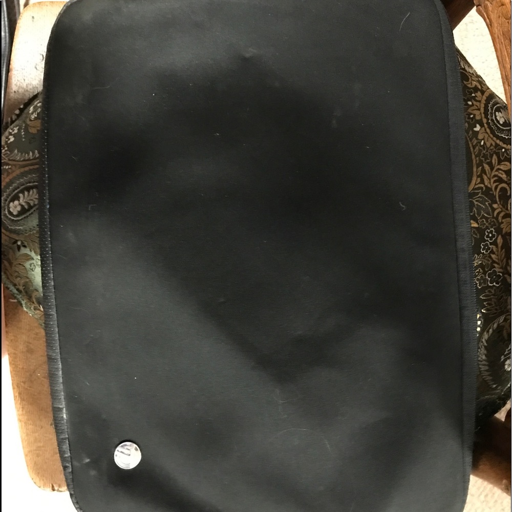 Computer pouch protector